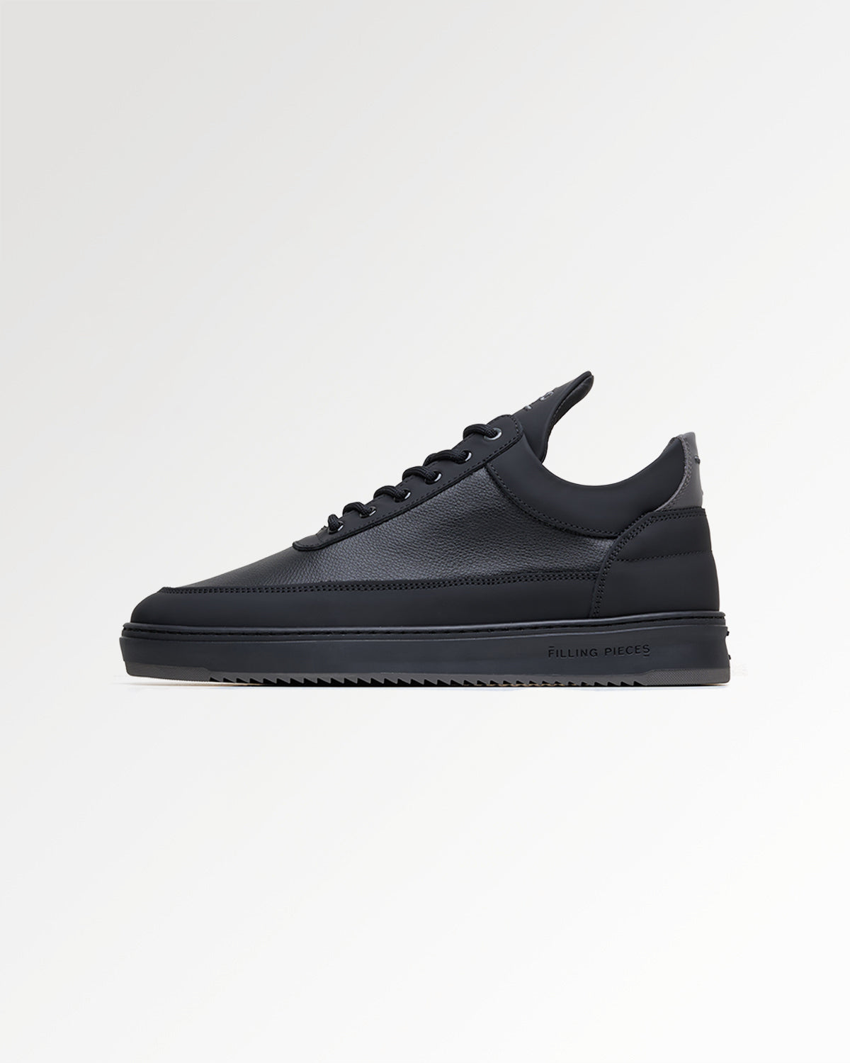 Low Top Tech Crumbs Black Filling Pieces - Main Image