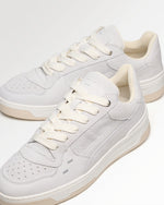 Cruiser Suede White